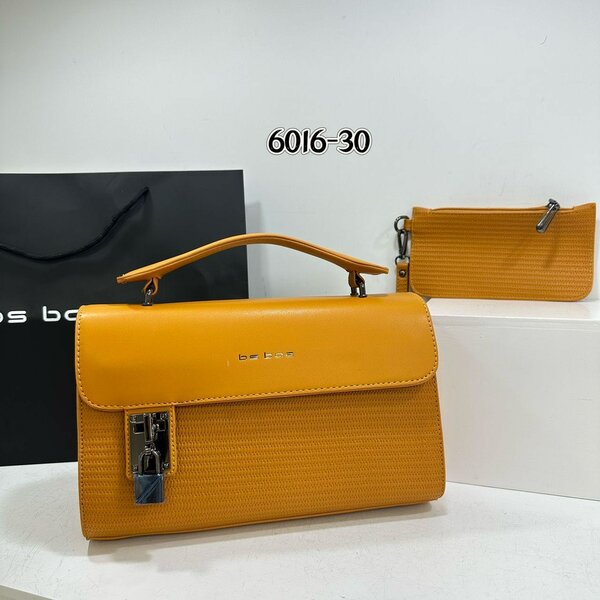 Ladies hangbag