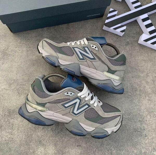 NEW BALANCE CLASSIC