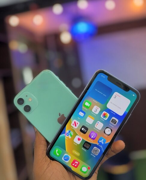 iPhone 11