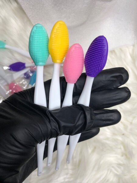 Lip Brush