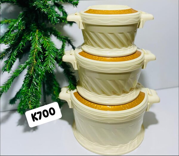 A set of pots