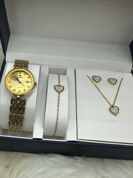 MONTRE  FEMME  RADO