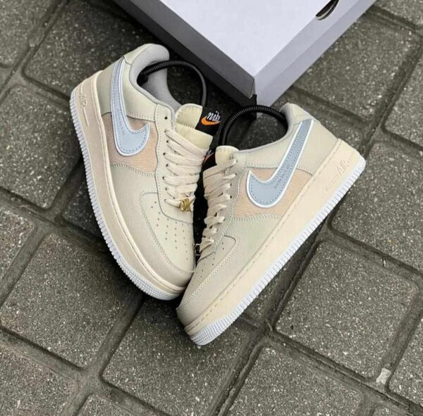 NIKE AIRFORCE CLASSIC
