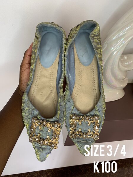 Thrift shoes