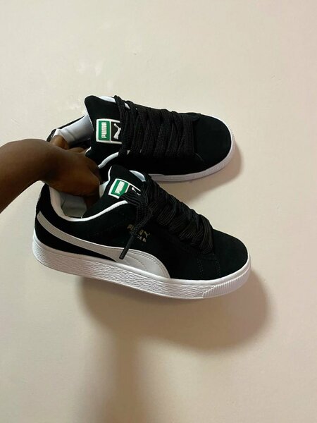 Puma Suede Classic Sneakers