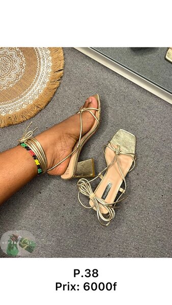 Talon à lacets