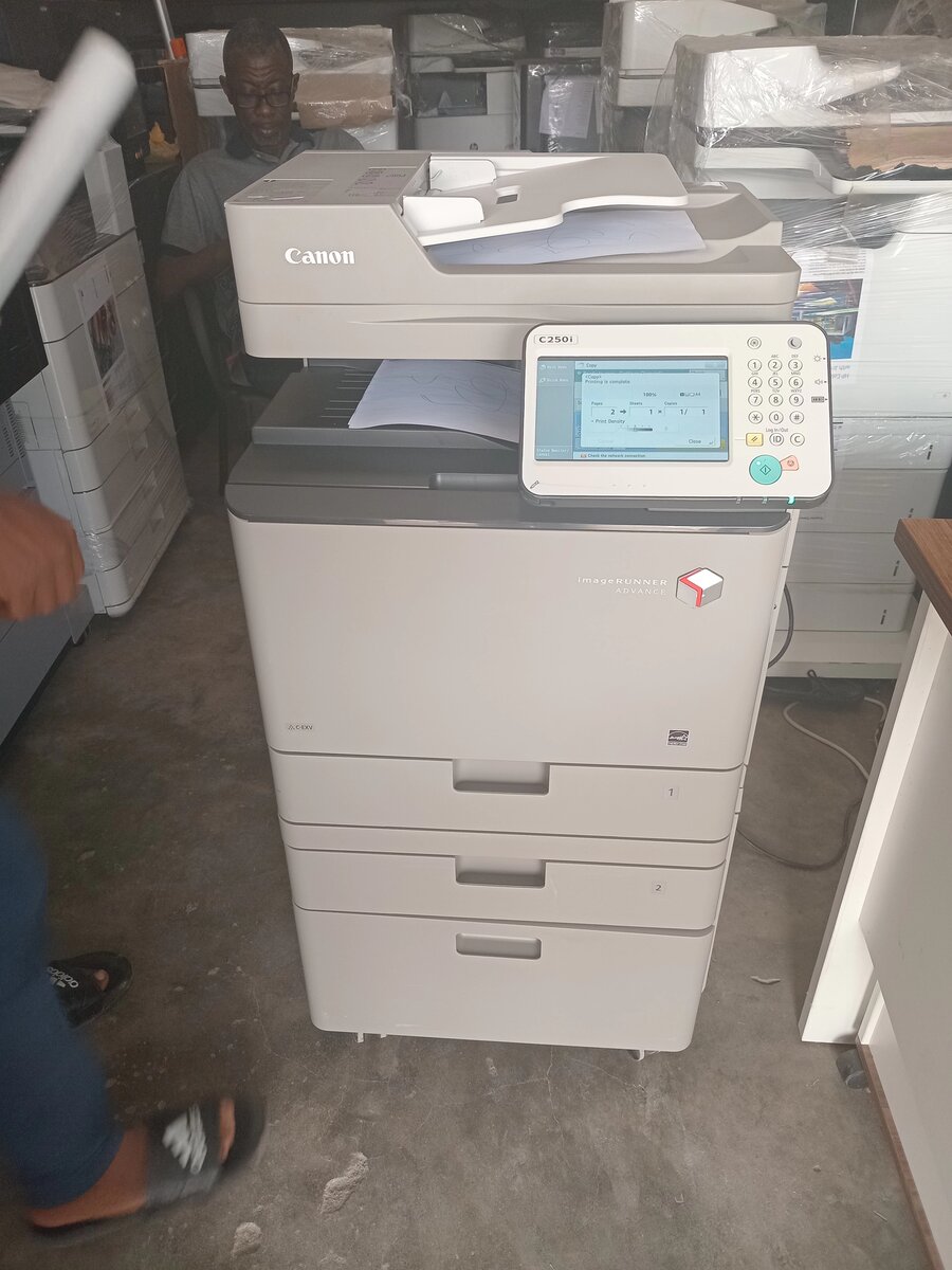 Canon Adv c250