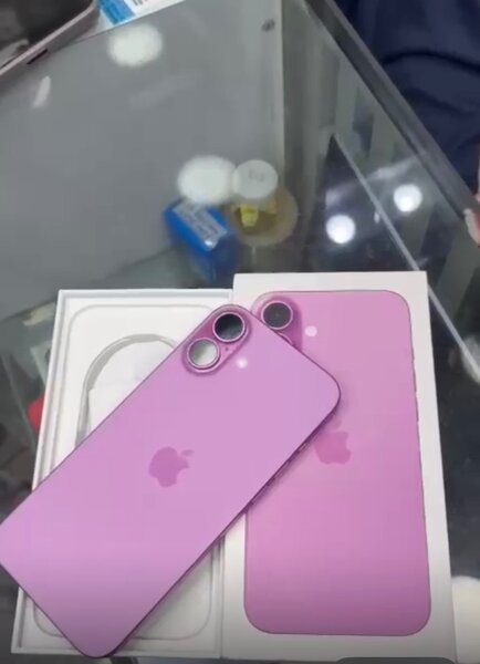 IPHONE 16 ROSE 128 giga