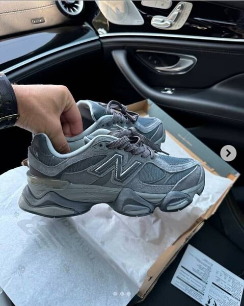 New Balance 9060