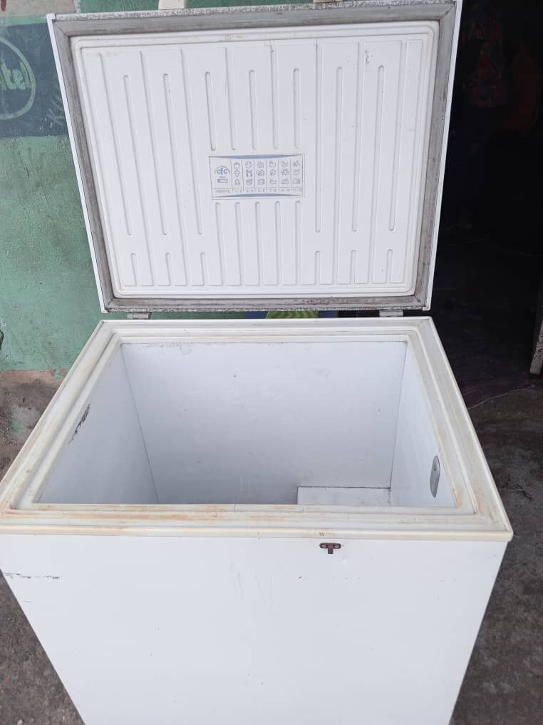 Deep freezer