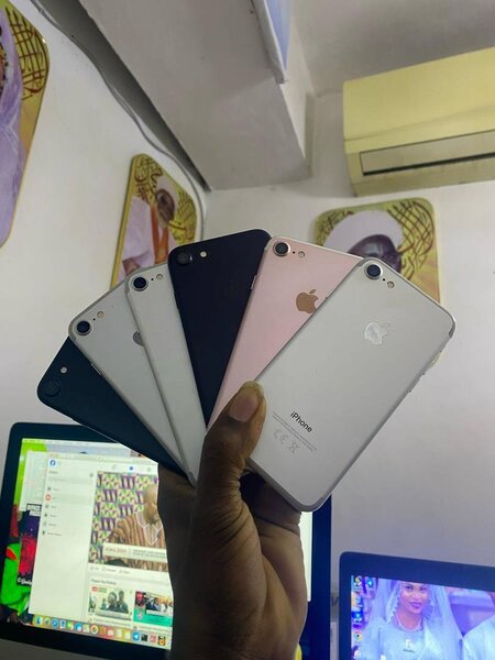 iPhone 7 64Gb