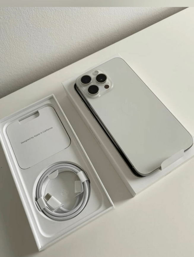 iPhone 15