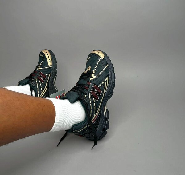 NEW BALANCE 1906