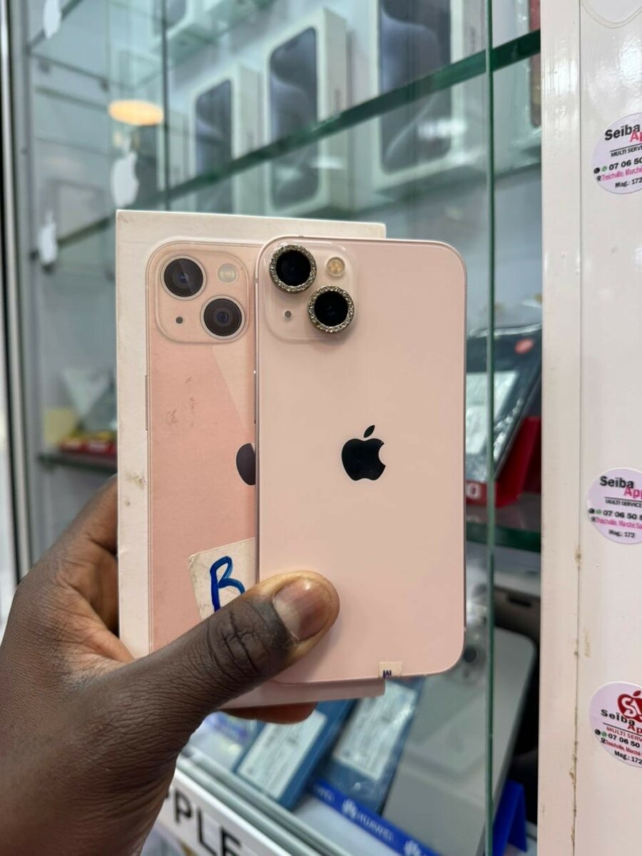 iPhone 13 simple