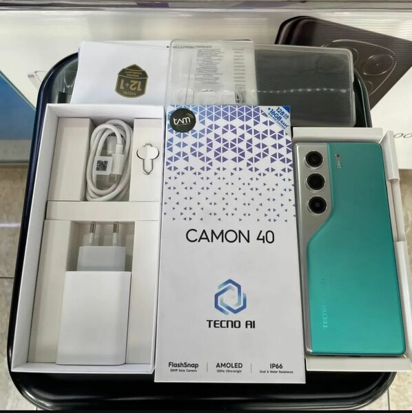 Tecno Camon 40  256GB 16GB RAM