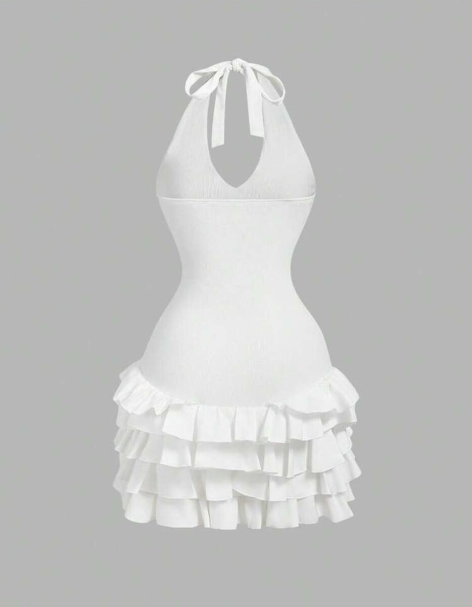 Robe blanche à volants