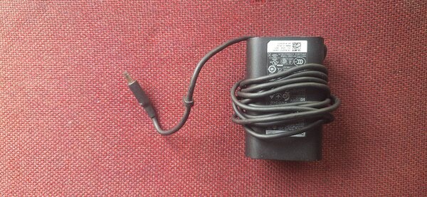 CHARGEUR DELL