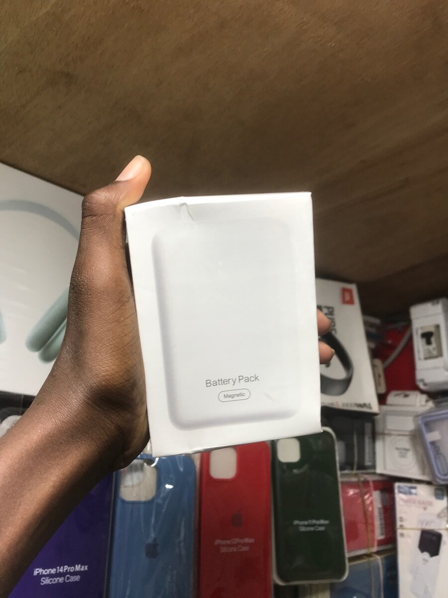 Battery MagSafe power