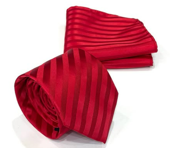 TIE & POCKET SQUARE