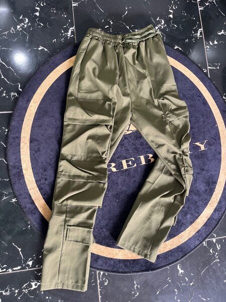 Pantalon cargo