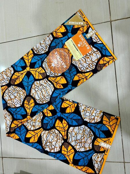 Tissu orange bleu