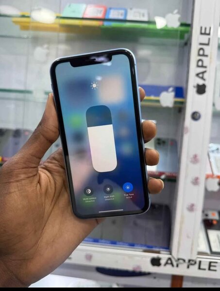 iPhone XR Bleu Débloqué