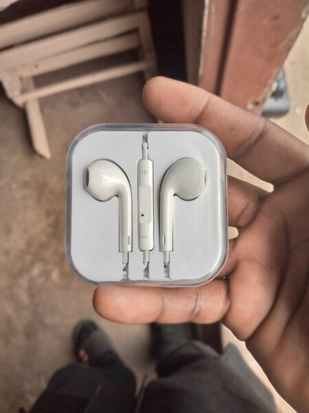 Wired headsets