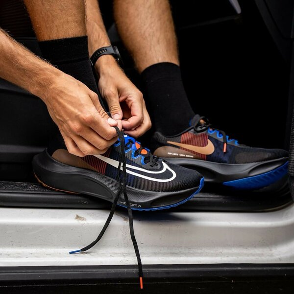 NIKE ZOOM
