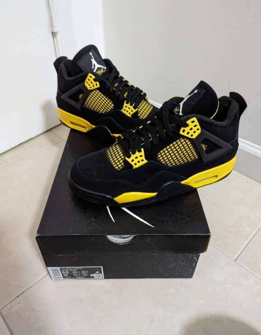 Sneakers