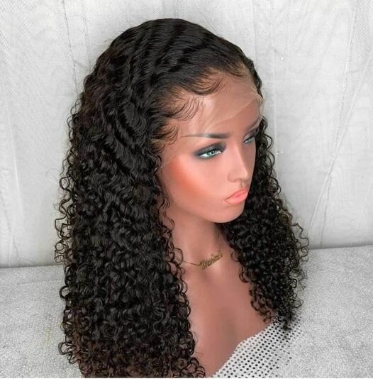 perruque cheveux artificiels boucles longues en queue de cheval