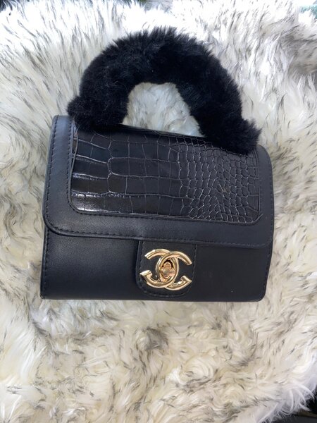 Handbag