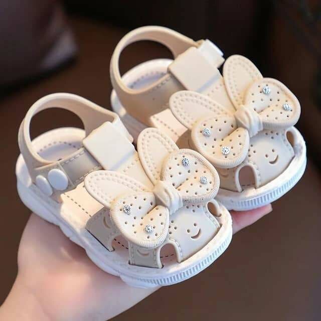Sandales de princesse pour petite fille en gomme