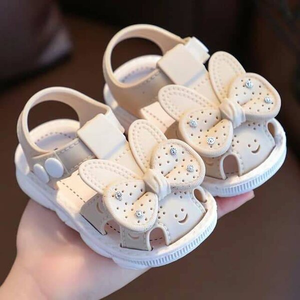 Sandales de princesse pour petite fille en gomme