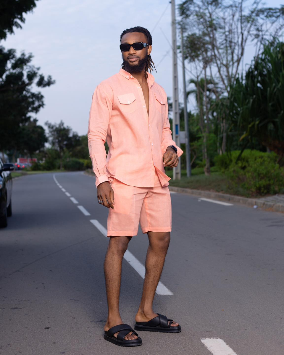 VÊTEMENTS D'HOMME