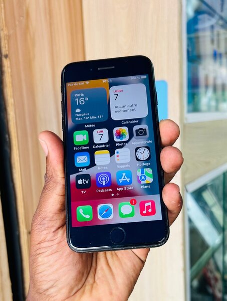 iPhone 7 simple