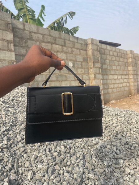 Handheld bag