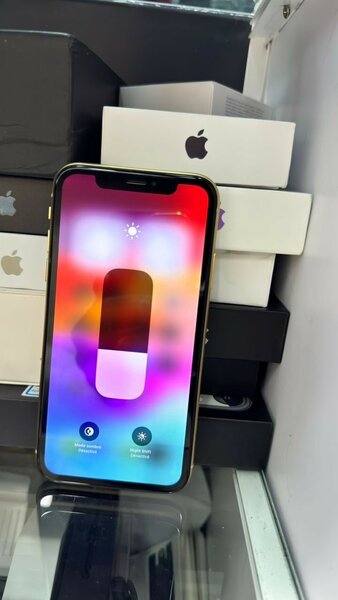 iPhone XR 64G