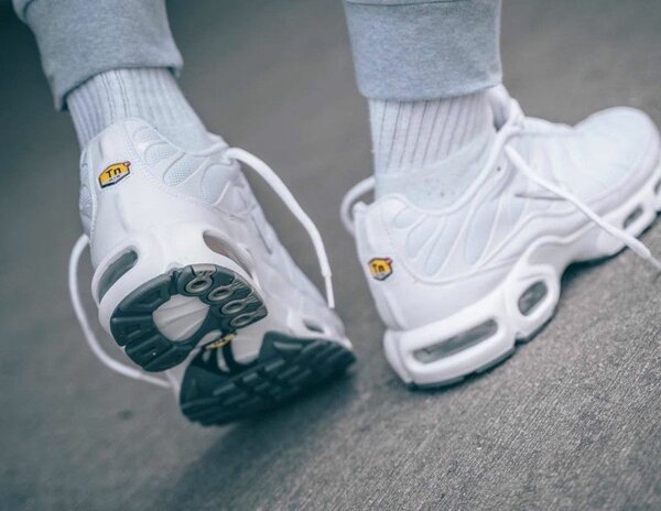 Nike   Tn