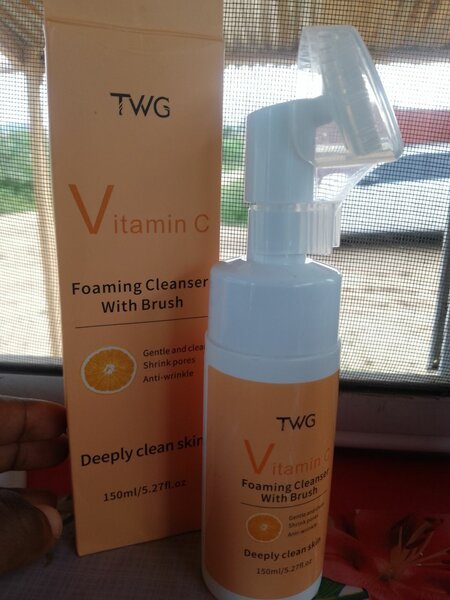 Facial cleanser
