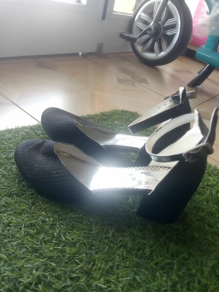Dressing shoes