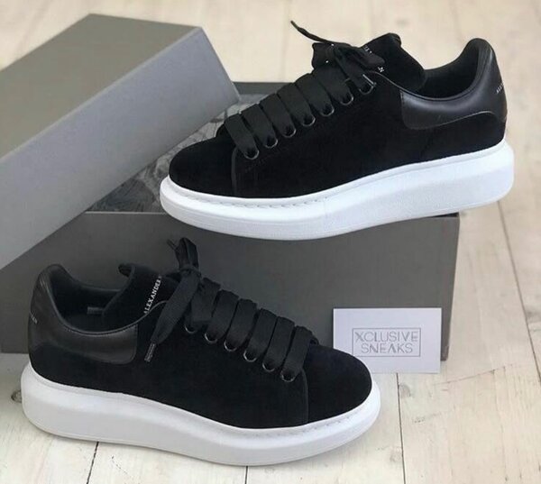 ALEXANDER MCQUEEN