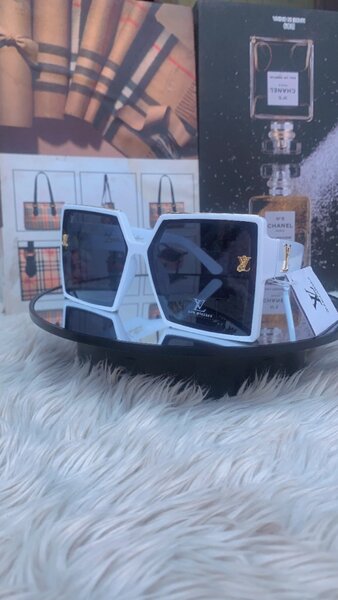 Fashion sunglasses