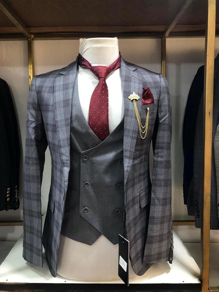 Suit gris