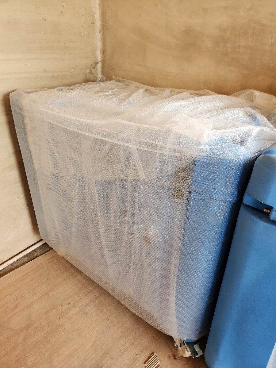 350 litre ice chest