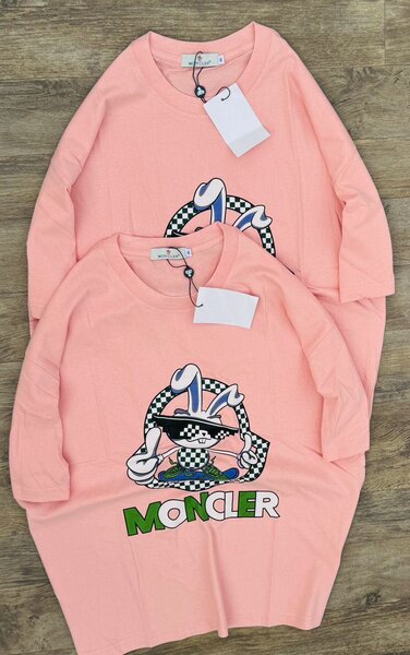 TRAPSTAR ET MONCLER
