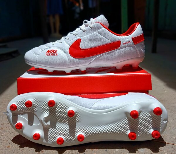 Soccer boots