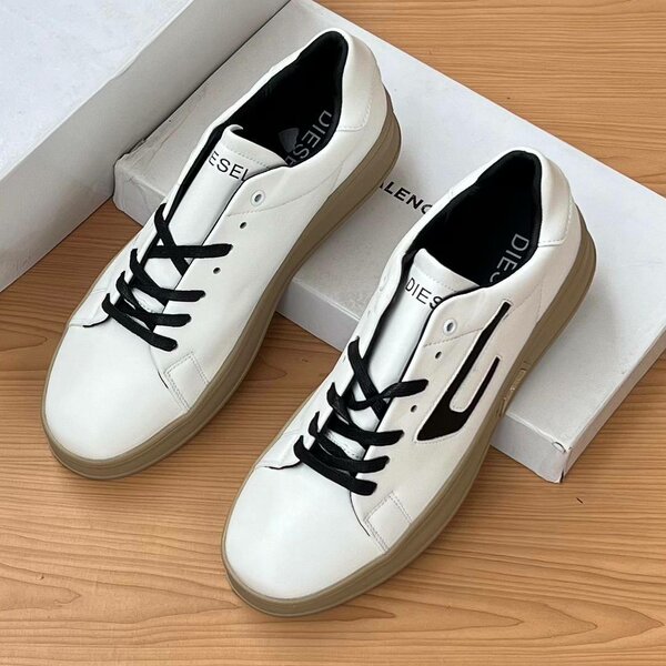 Fashion shoes