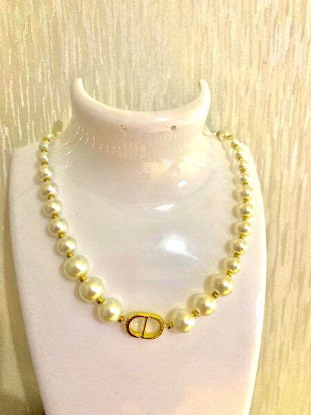 Ladies Necklace