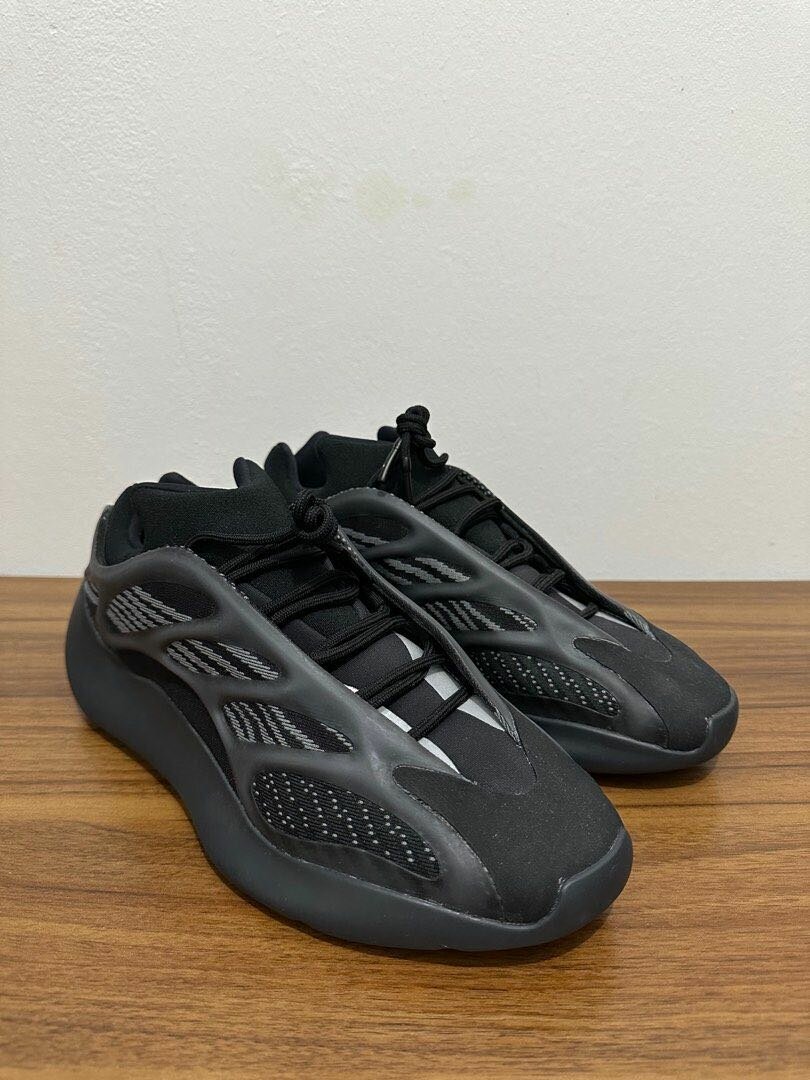 Yeezy v3