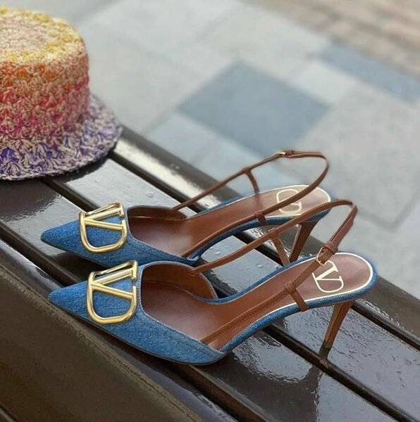 Ladies heel